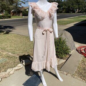 50s 60s Sans Souci Slip Dress size 34 Ruffle Lace Trim pastel pink w/ belt tie